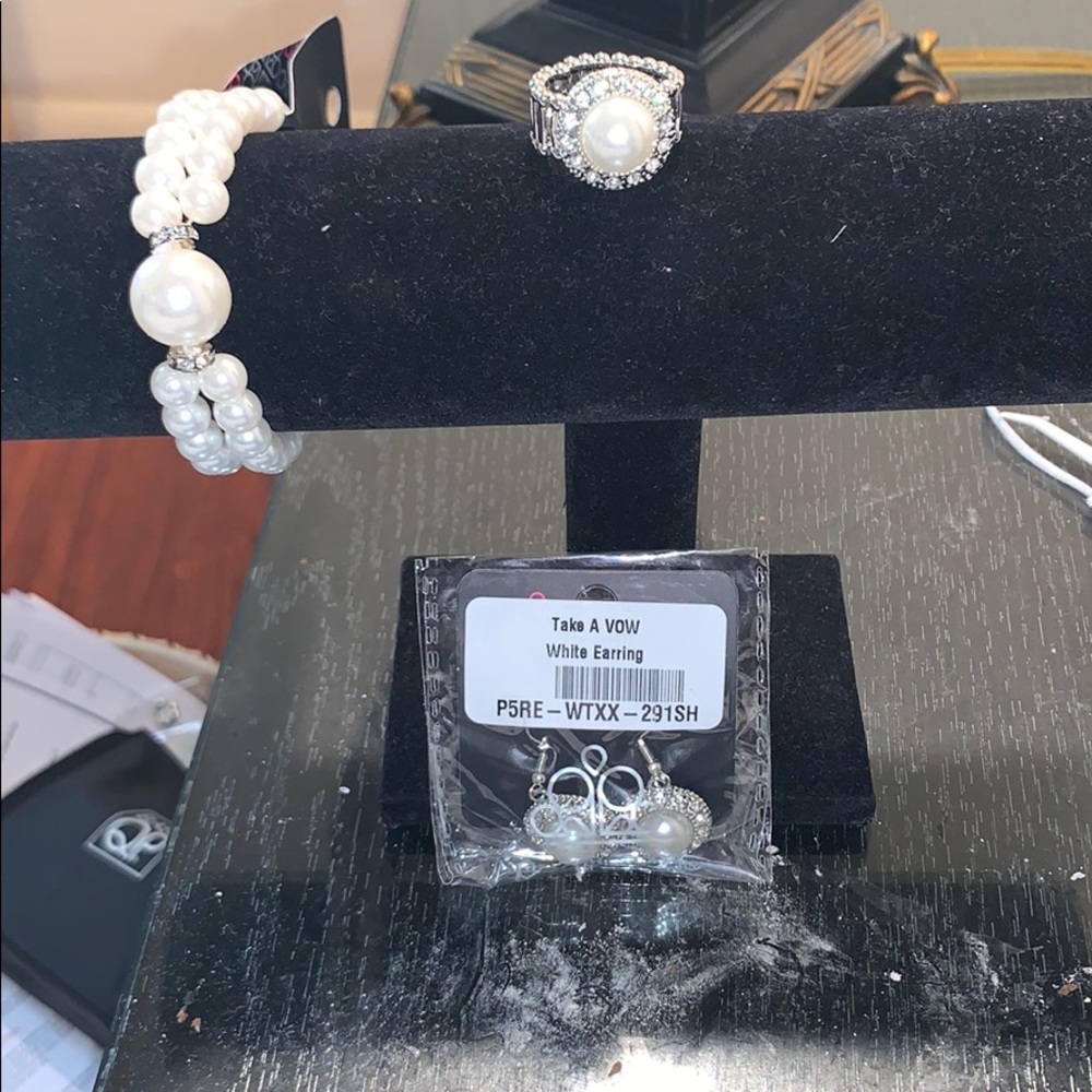 Taking a vow earring set
